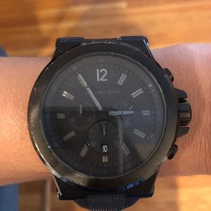 Men’s Michael Kors black dylon silicone MK8152